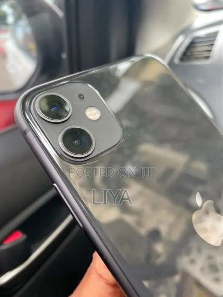 Apple iPhone 11 64 GB Black