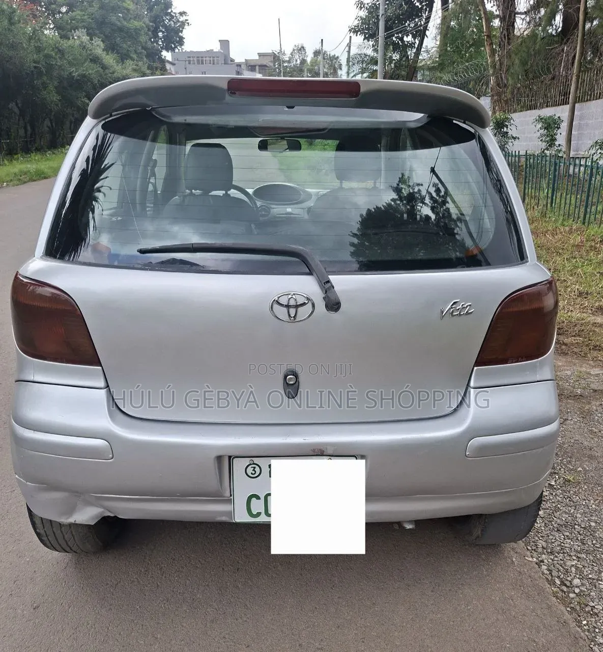 Toyota Vitz 2002 Silver