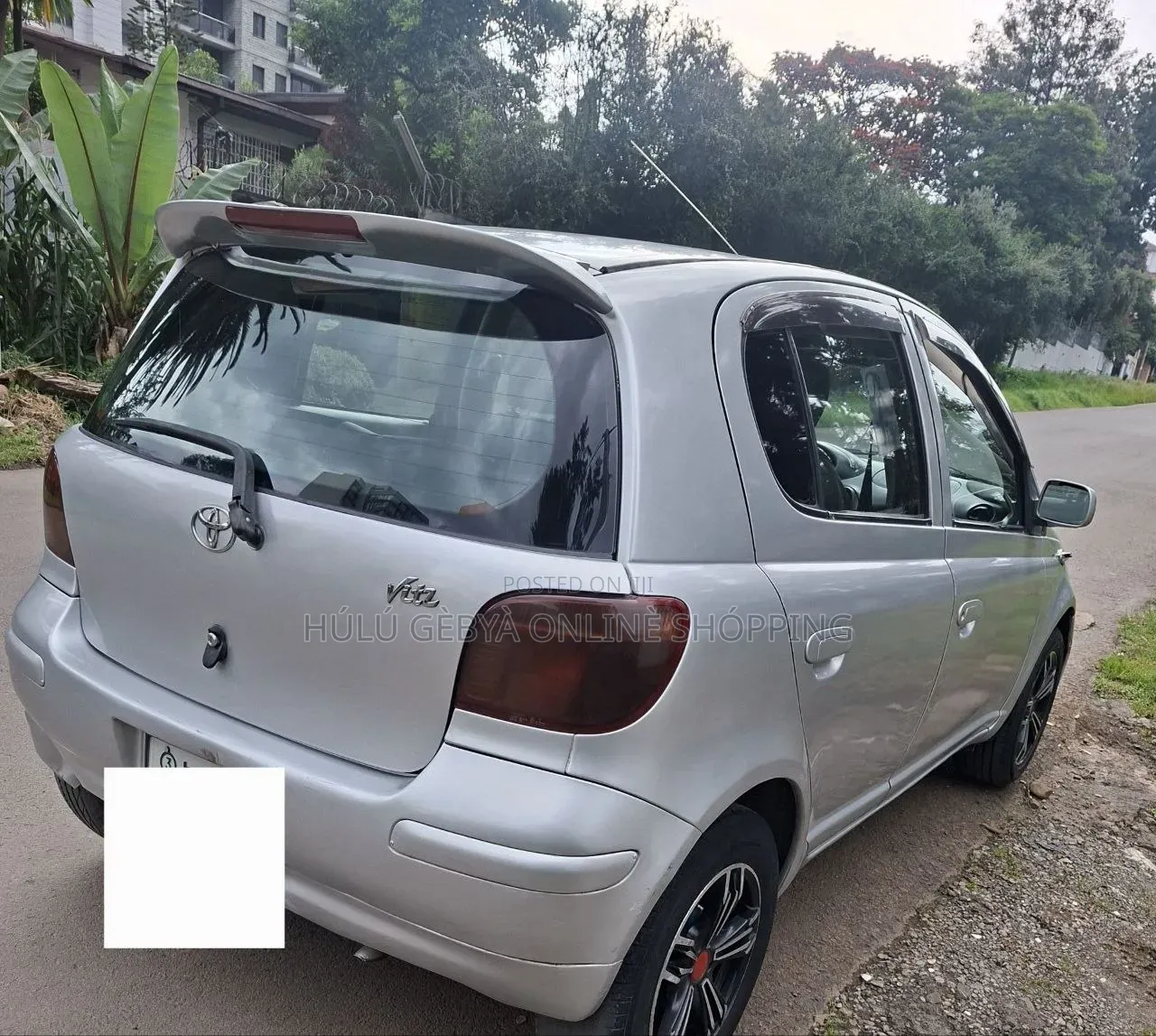 Toyota Vitz 2002 Silver