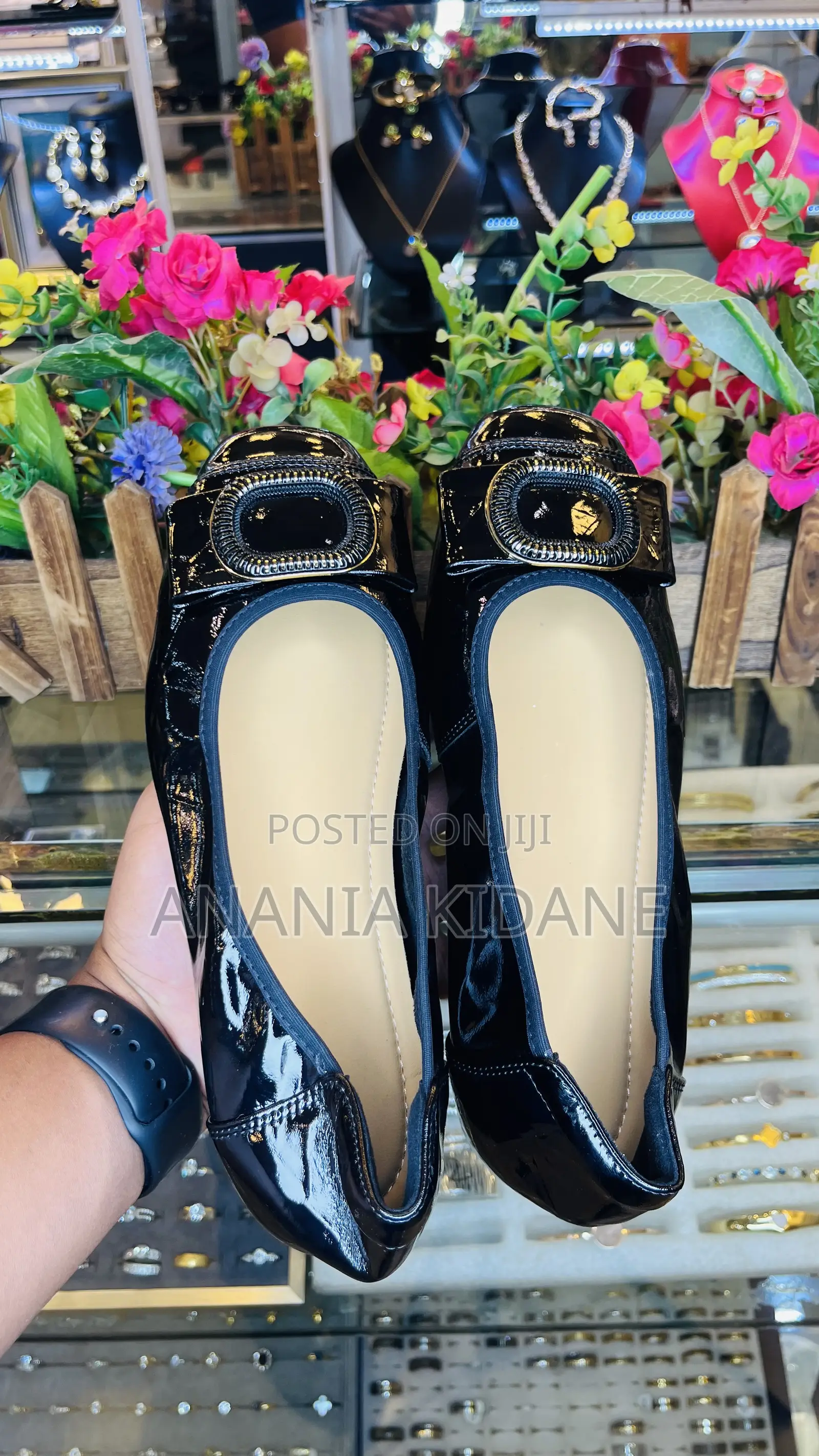 The Flat Classic Women’s Shoes