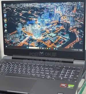 New Laptop HP Victus 15 16GB AMD Ryzen 5 SSD 512GB