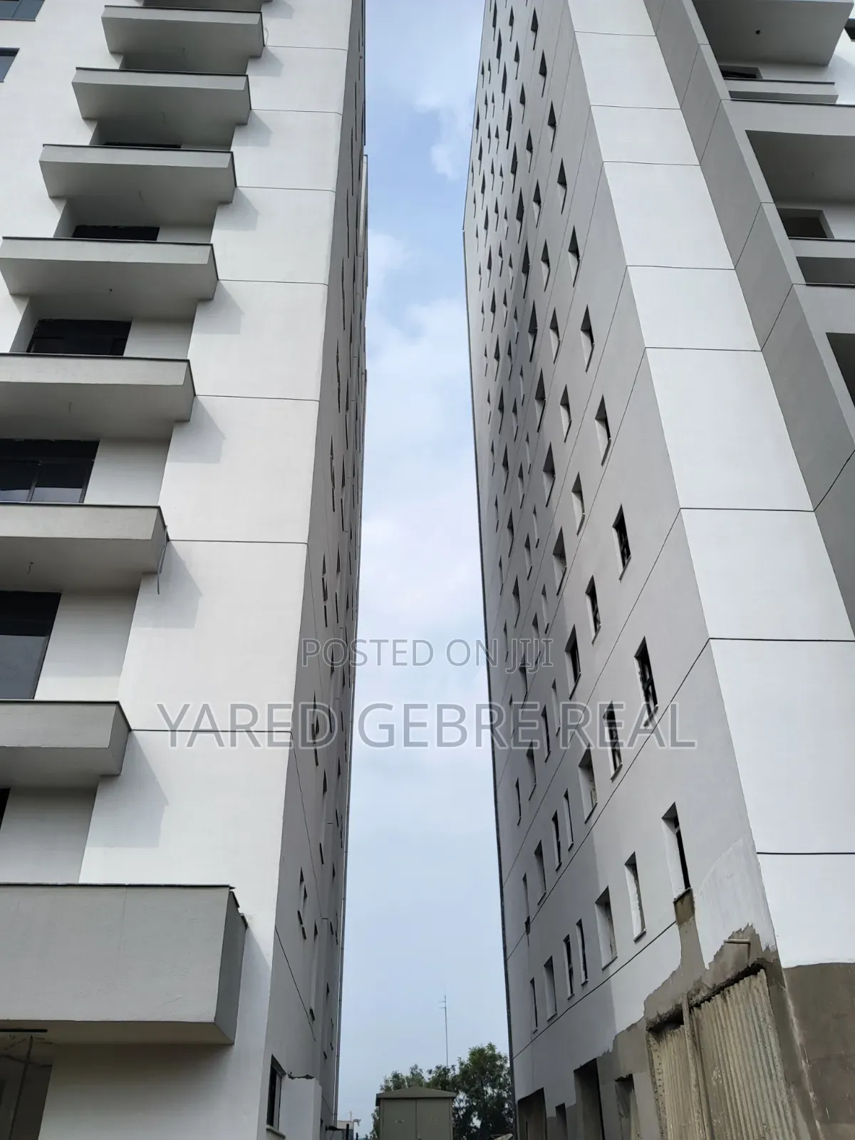 4bdrm Apartment in ግዮን ሪል እስቴት, Bole for sale