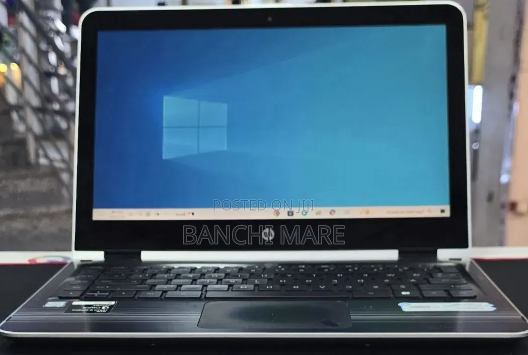 New Laptop HP Pavilion x360 4GB Intel Core i3 SSD 1T