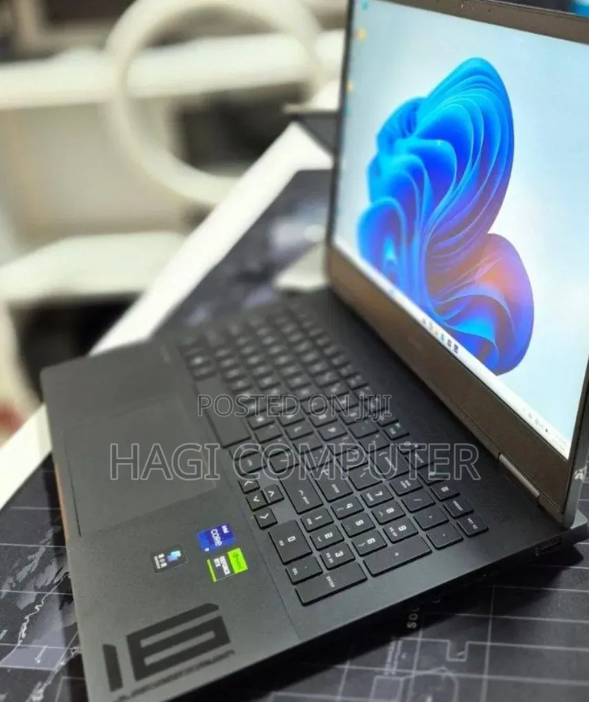 New Laptop HP Omen 16 16GB Intel Core i9 SSD 1T