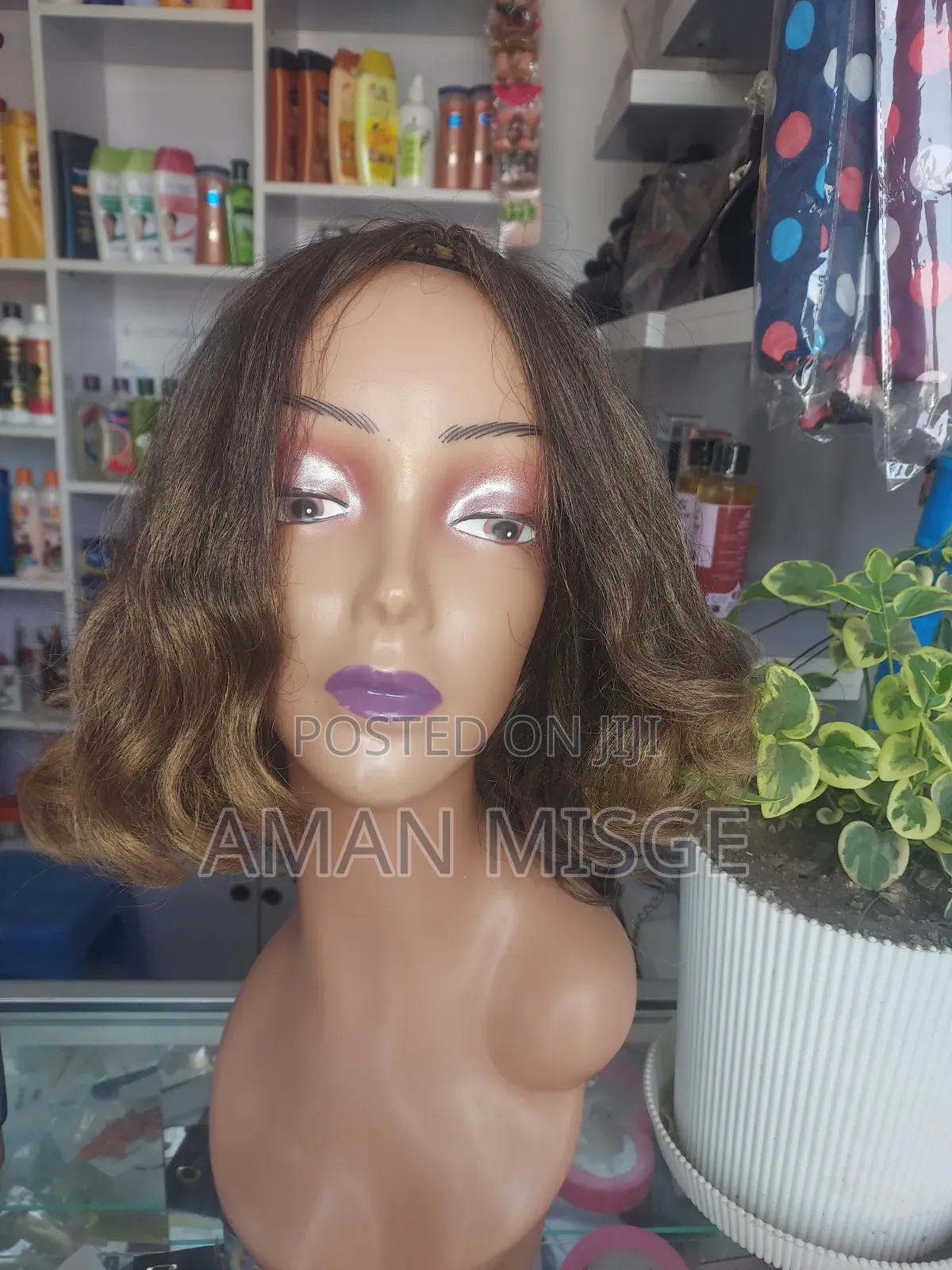 የሴቶች የኮፍያ ዊግ (Women's Hat Wig)