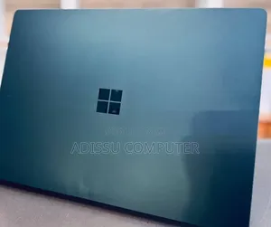 New Laptop Microsoft Surface 16GB Intel Core i7 SSD 256GB