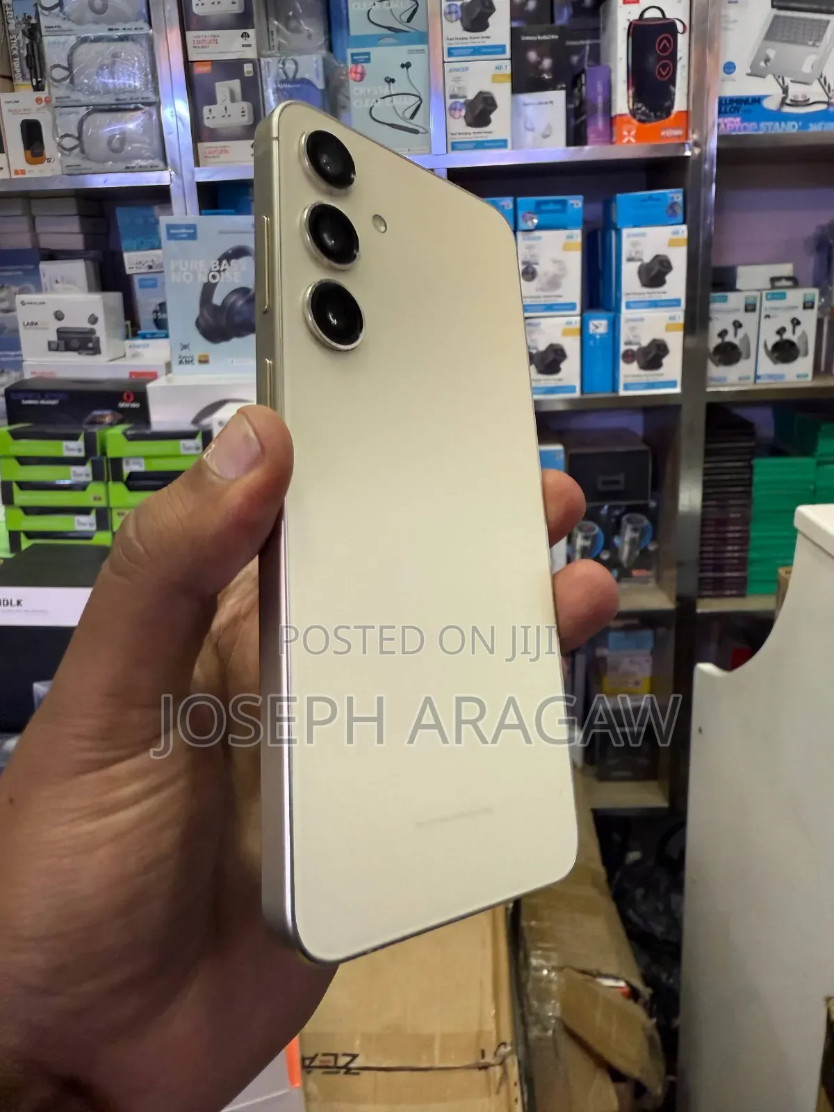 New Samsung Galaxy S24+ 256 GB Gold