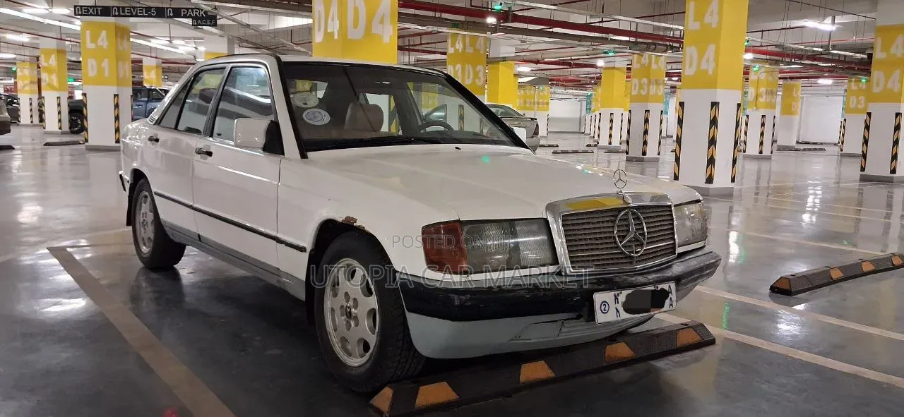 Mercedes-Benz 190E 1983
