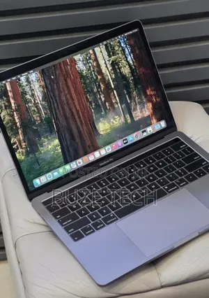 New Laptop Apple MacBook Pro 2019 16GB Intel Core i7 SSD 512GB
