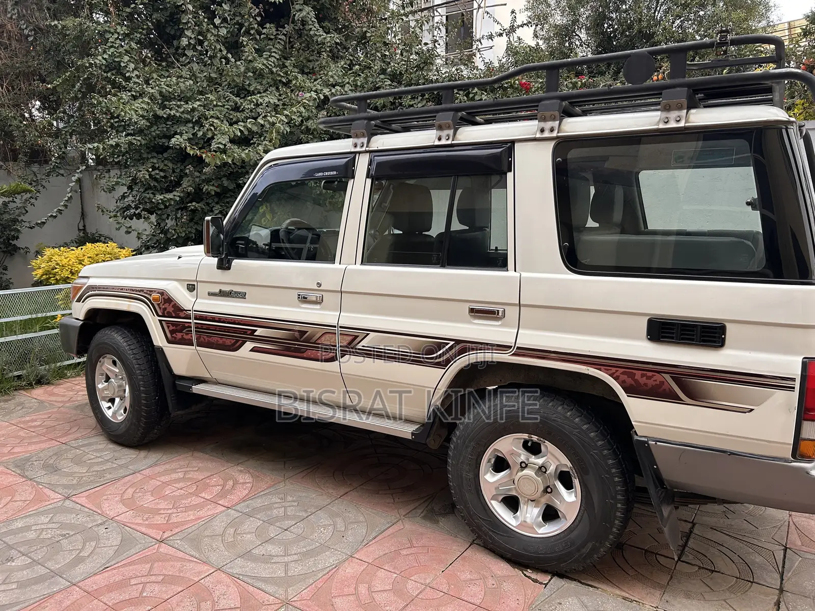 Toyota Land Cruiser 2015 White