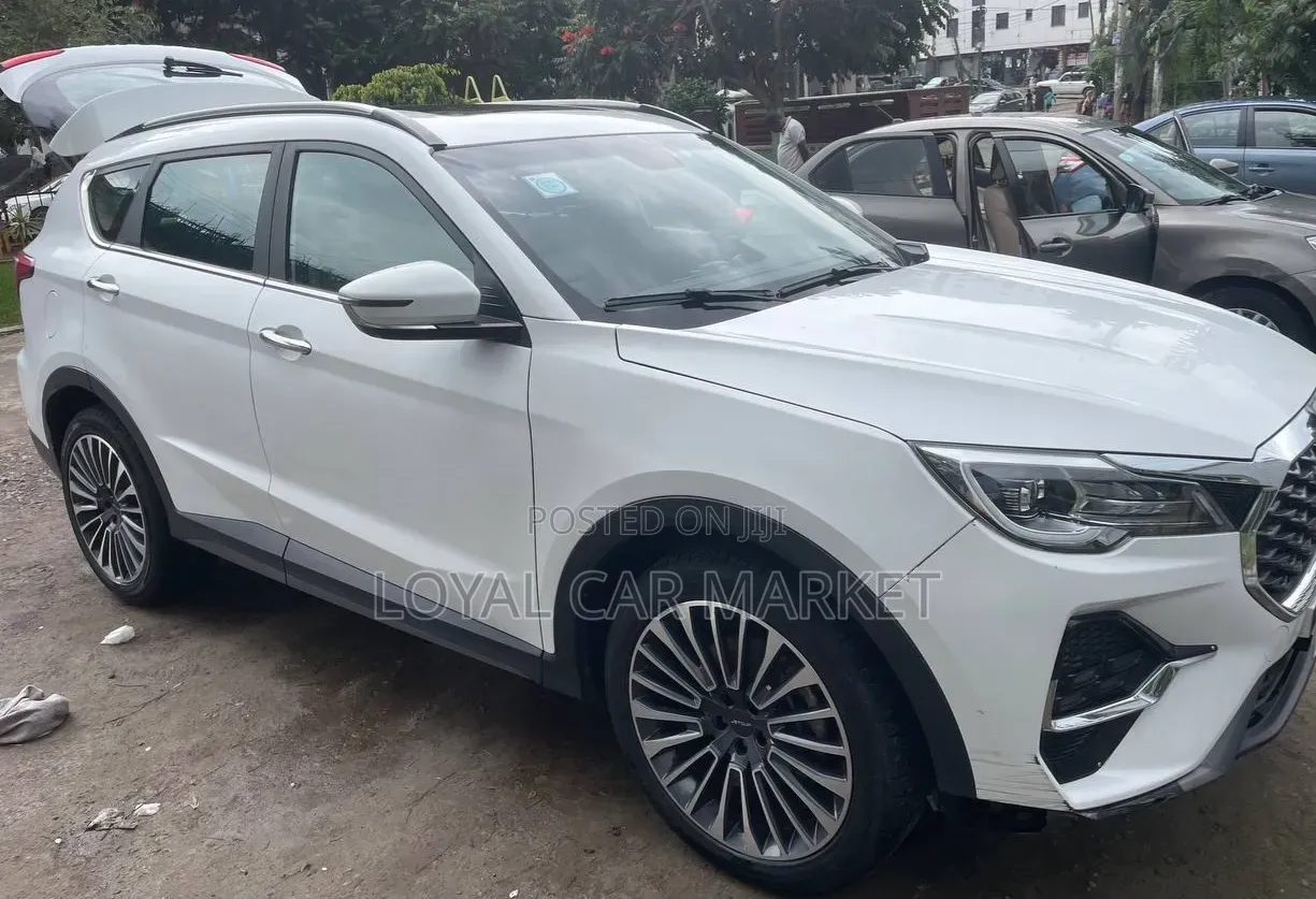 Jetour X70 1.5 7-Seater FWD 2022 White