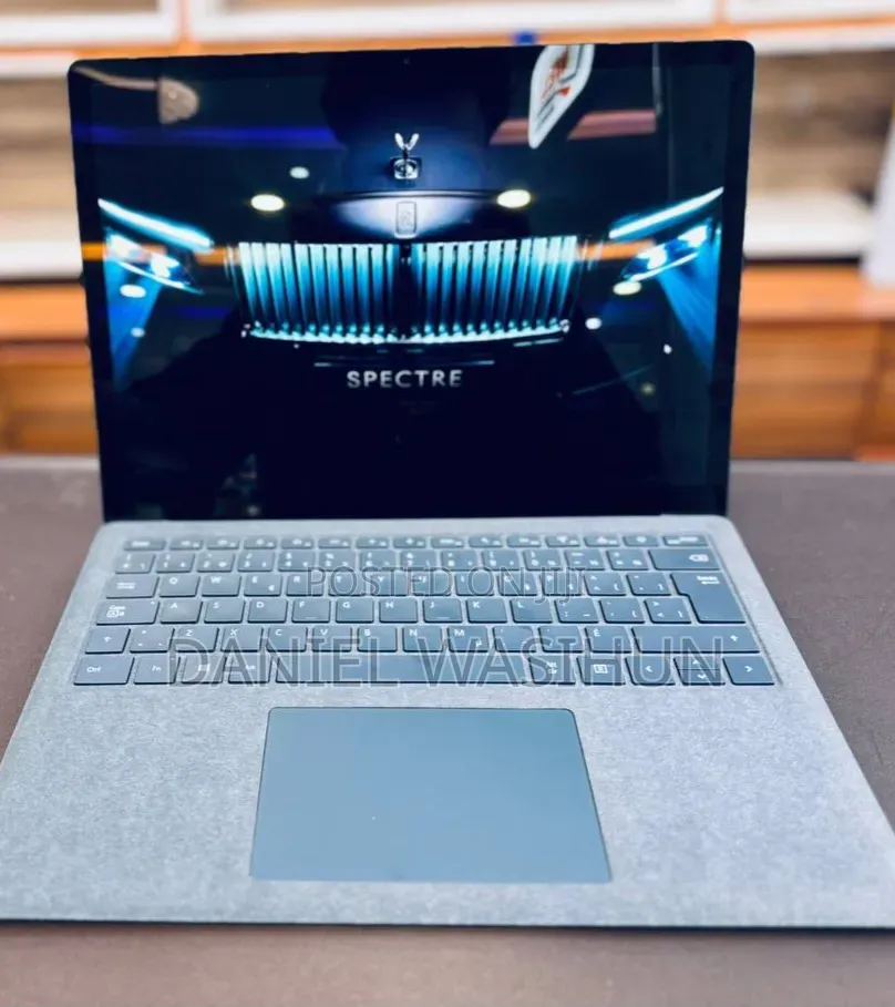 New Microsoft Surface Laptop 3 16GB Intel Core i7 SSHD (Hybrid) 256GB