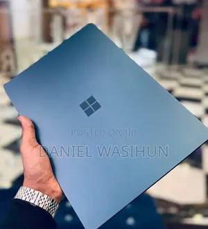 New Microsoft Surface Laptop 3 16GB Intel Core i7 SSHD (Hybrid) 256GB
