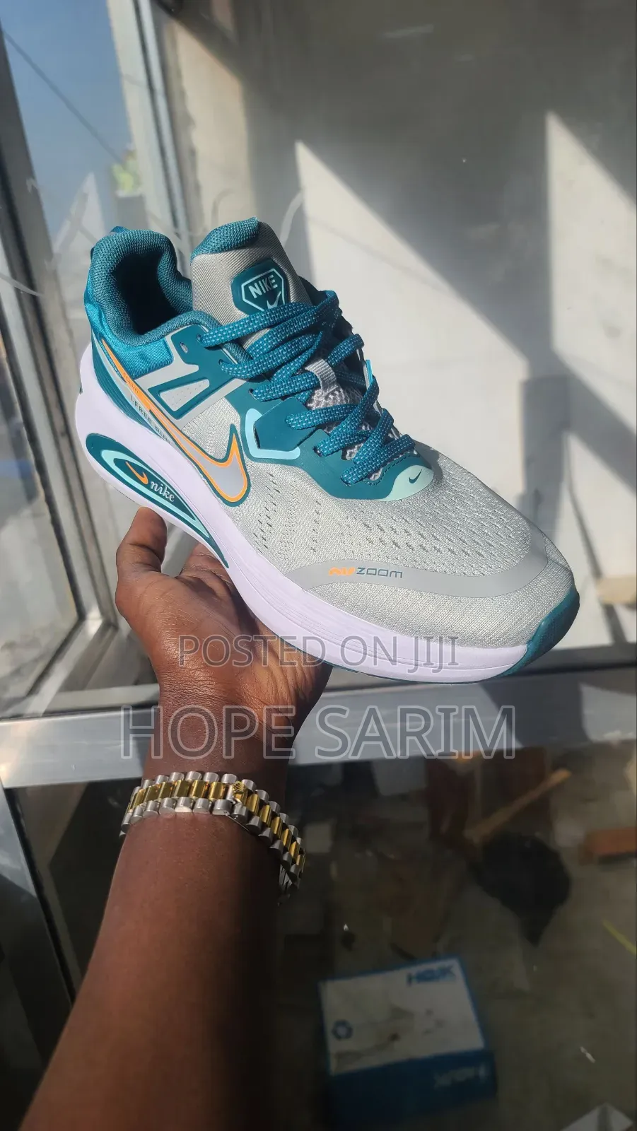 Nike Zoom "I-Free Run" Performance Sneakers