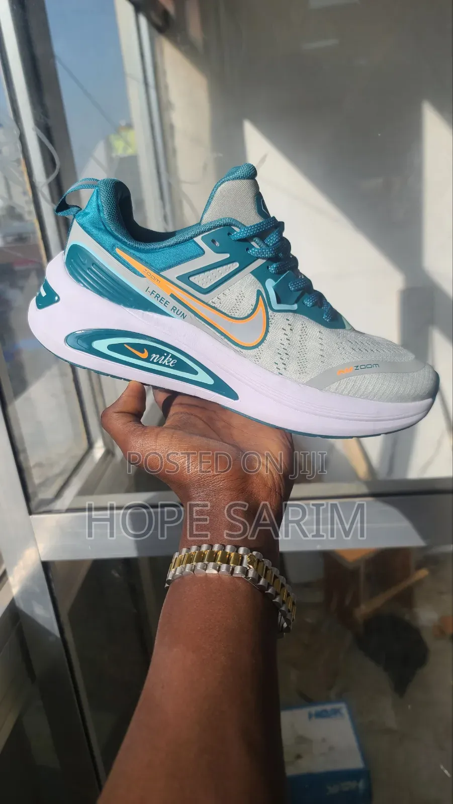 Nike Zoom "I-Free Run" Performance Sneakers