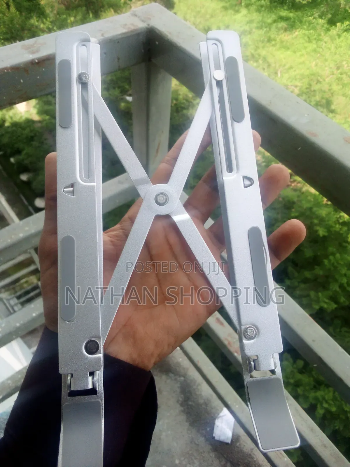 Adjustable PC Stand