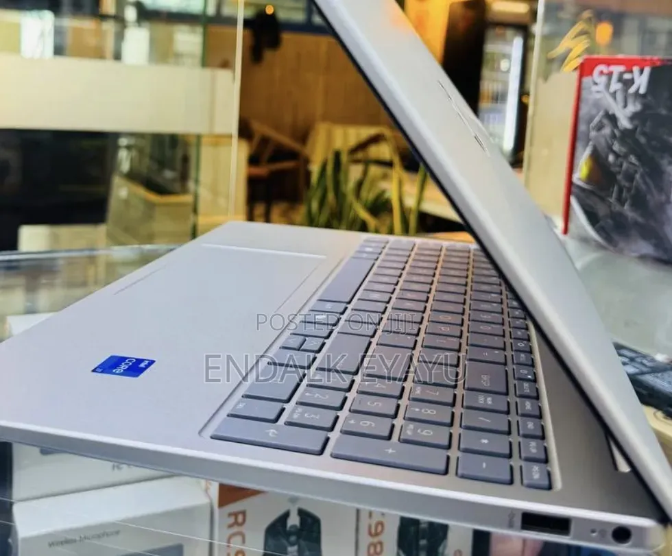 New Laptop HP 16GB Intel Core i7 SSD 1T