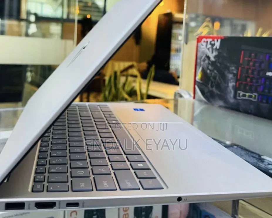 New Laptop HP 16GB Intel Core i7 SSD 1T