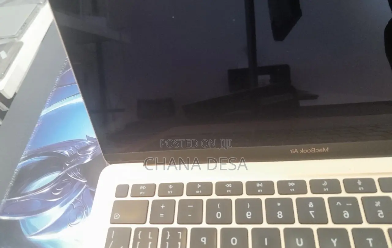 New Laptop Apple MacBook Air 2020 M1 8GB Apple M1 SSD 256GB