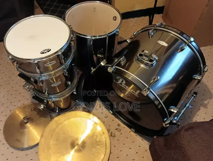 Pearl Forum Drum