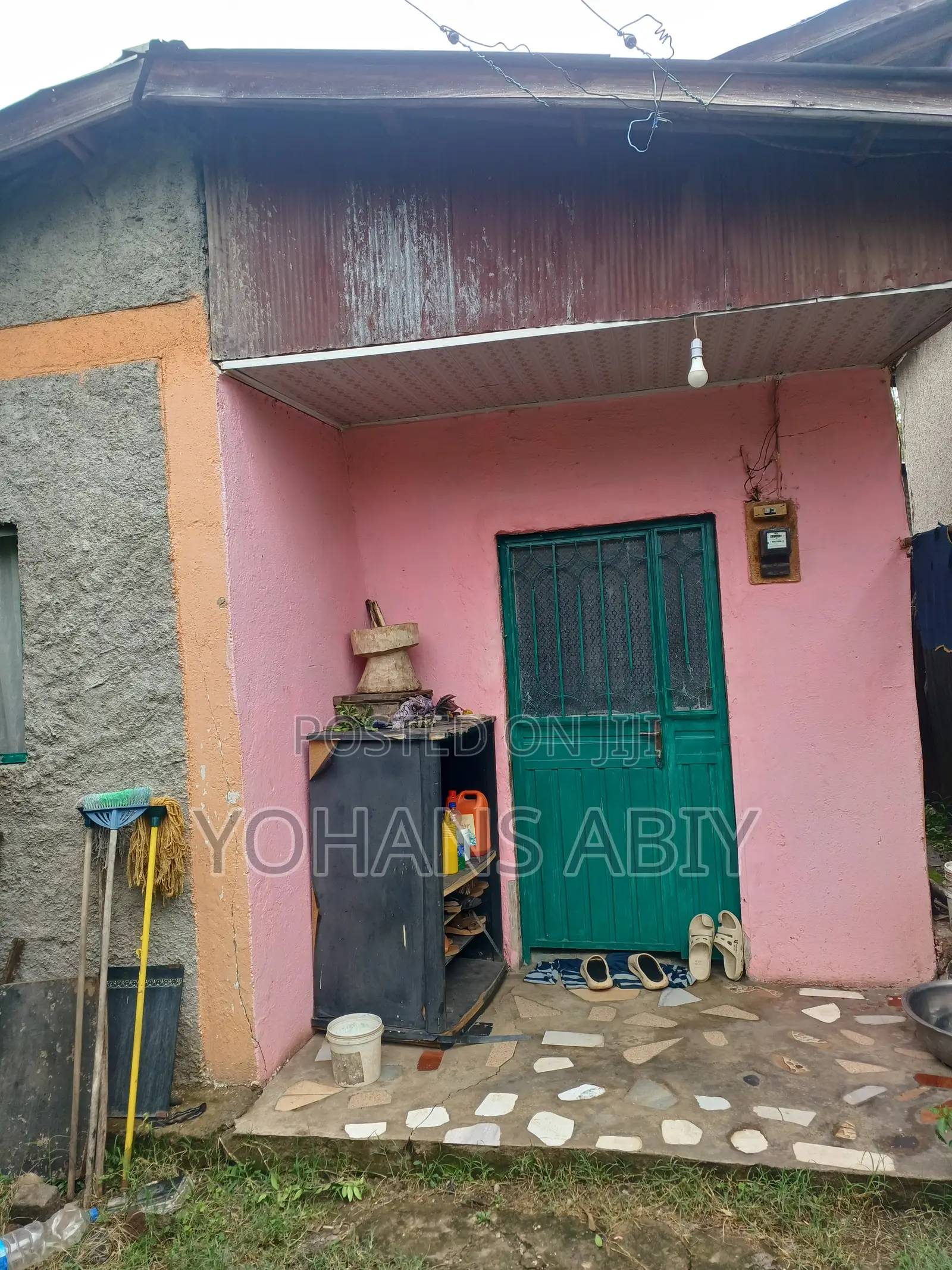 Furnished 2bdrm House in Akaky Kaliti for sale
