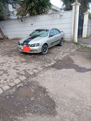 Nissan Sunny 2002