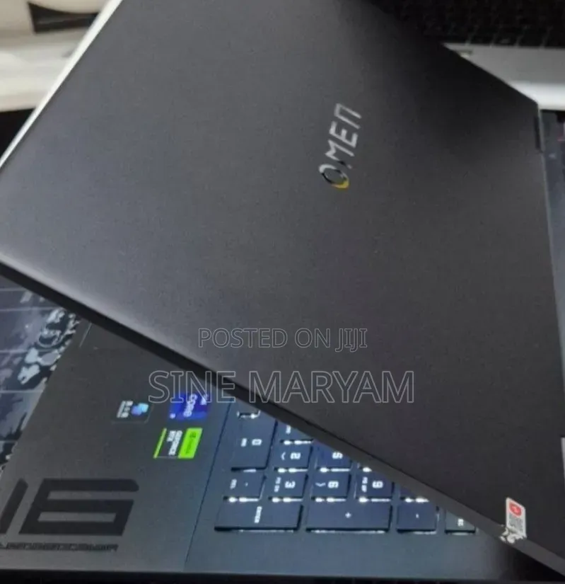 New Laptop HP Omen 17-an188nr 16GB Intel Core i9 SSD 256GB