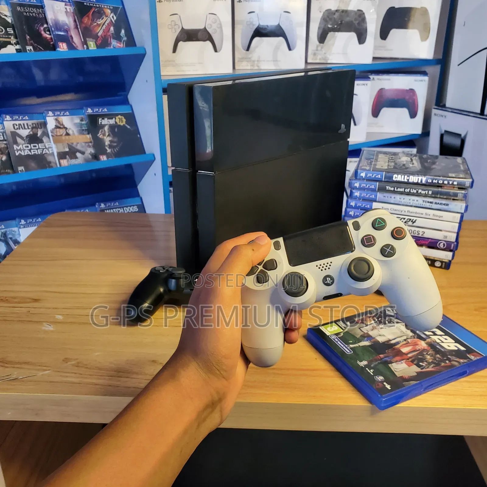PS4 Fat Jailbreak Dubai Used – 2 Original Joysticks