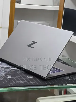 New Laptop HP 32GB Intel Core i9 SSD 512GB