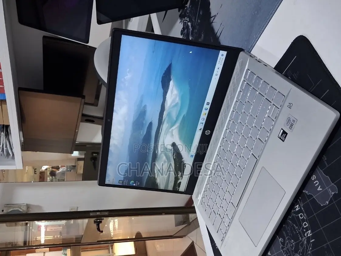 New Laptop HP 8GB Intel Core i5 SSD 512GB
