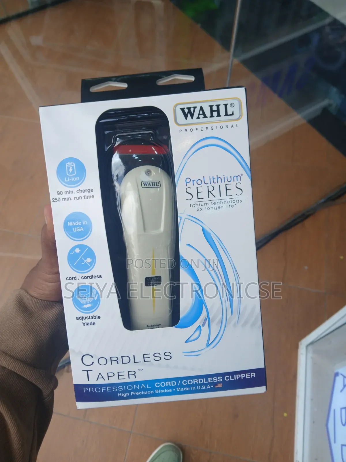Wahl Professional Cordless Super Taper Hair Clipper,