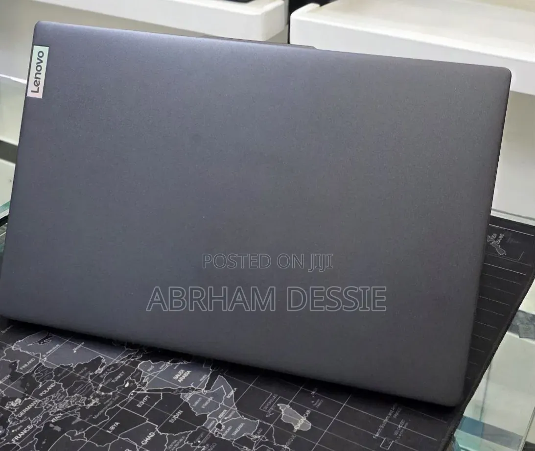 New Laptop Lenovo 8GB Intel Core i5 SSD 512GB