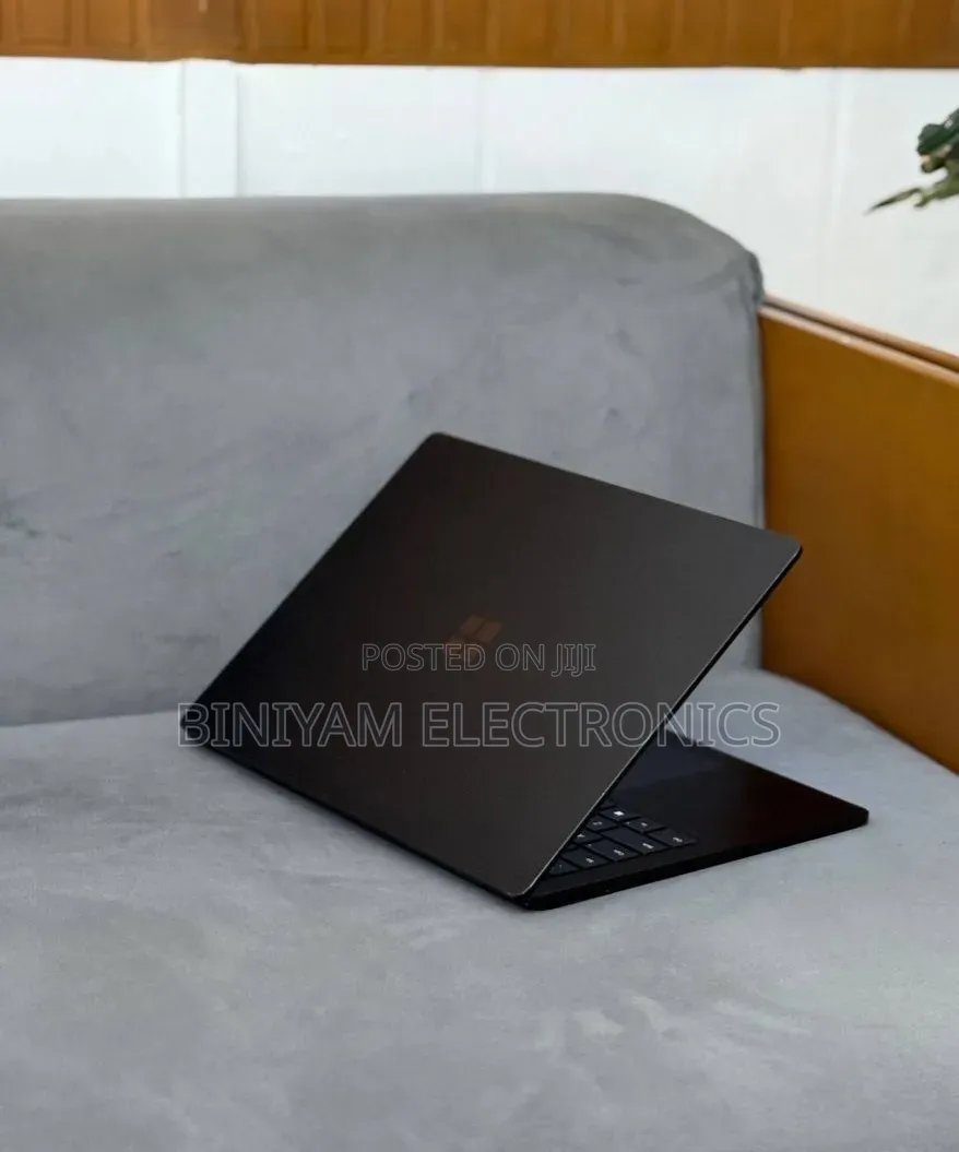 New Laptop Microsoft Surface Laptop 4 16GB Intel Core i7 SSD 512GB