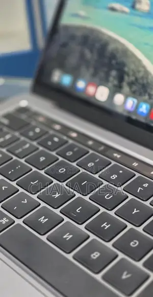 New Laptop Apple MacBook Pro 2019 16GB Intel Core i5 SSD 512GB