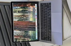 New Laptop Apple MacBook Pro 2019 16GB Intel Core i5 SSD 512GB