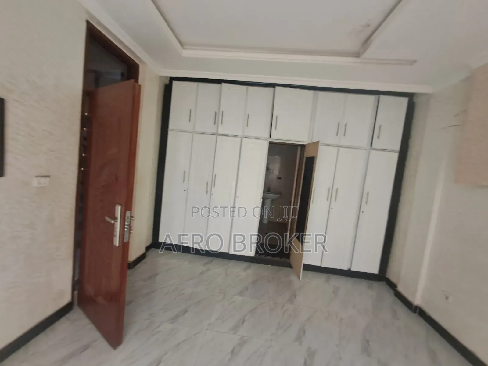 Furnished 5bdrm House in Alem Bank, Akaky Kaliti for sale