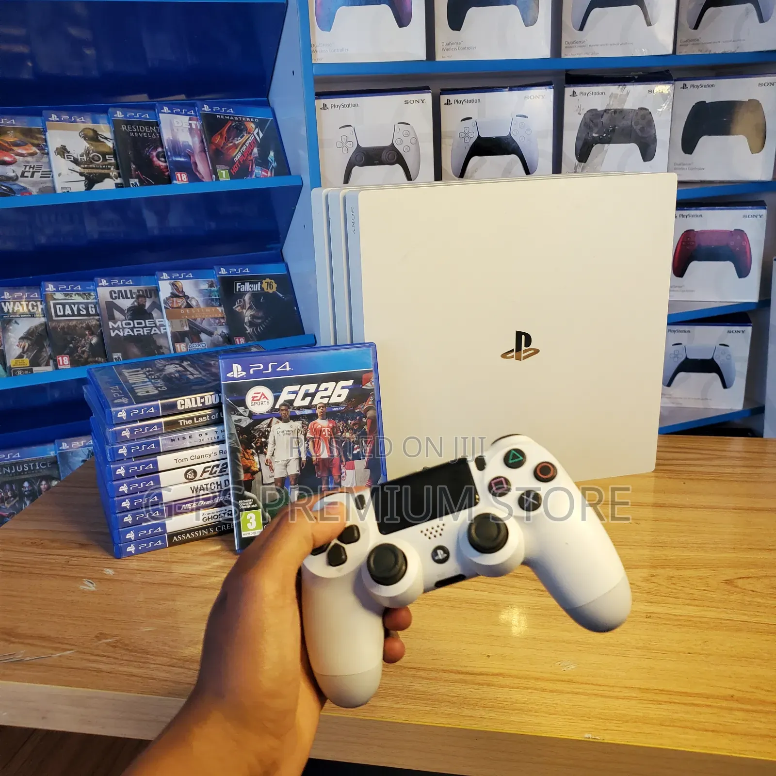 PS4 Pro Jailbreak – 2 Original Joysticks