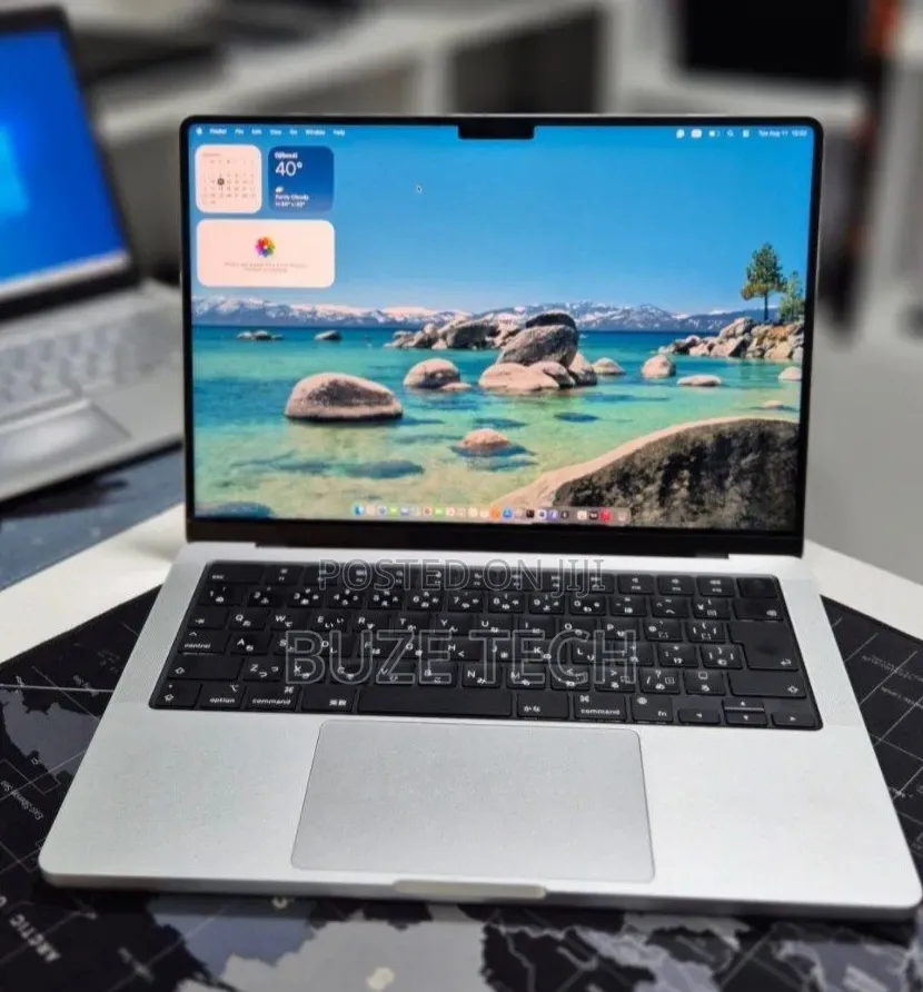 New Laptop Apple MacBook Pro 2024 M4 16GB Apple M4 Pro SSD 512GB
