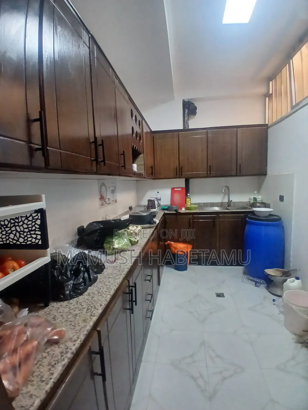 Furnished 3bdrm Apartment in ማህበር, Nifas Silk-Lafto for sale