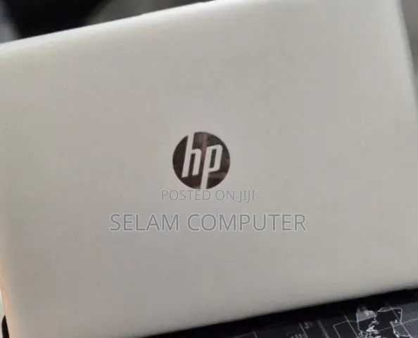 New Laptop HP 430 G5 8GB Intel Core i7 SSD 256GB