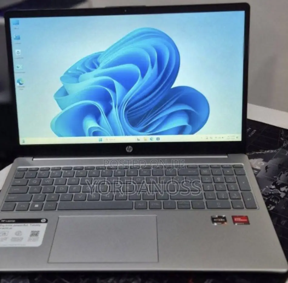 New Laptop HP Stream Notebook 16GB AMD Ryzen 5 SSD 256GB