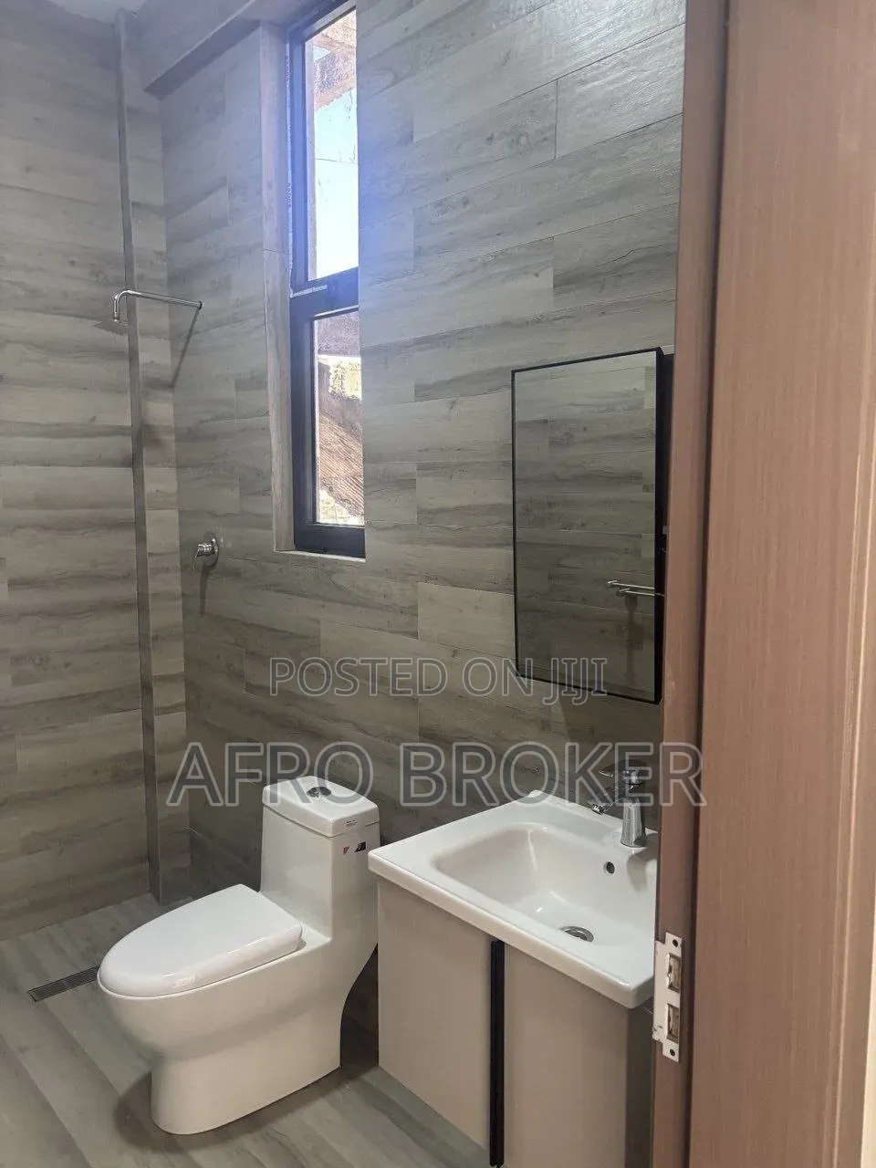 Furnished 5bdrm House in Selam Hinta, Akaky Kaliti for sale