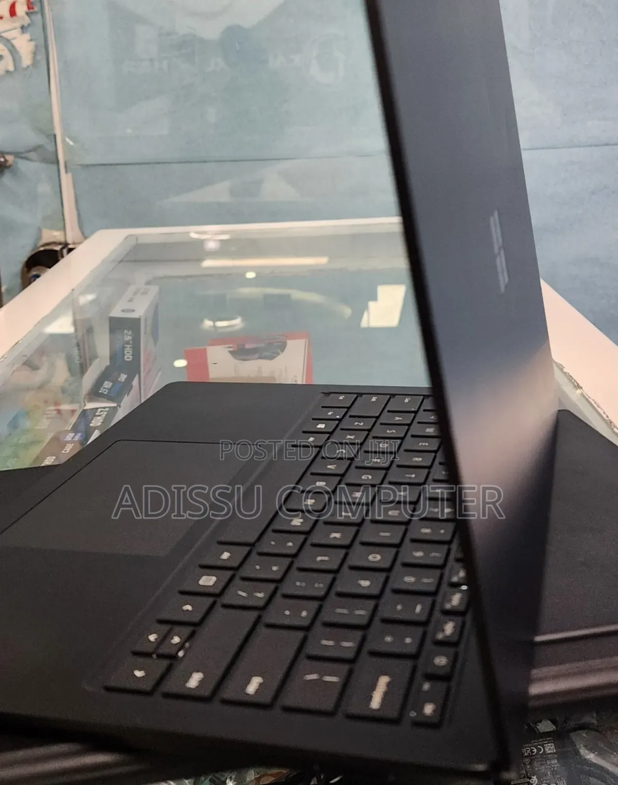 New Laptop Lenovo Legion 5 8GB Intel Core i5 SSD 256GB