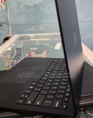 New Laptop Lenovo Legion 5 8GB Intel Core i5 SSD 256GB