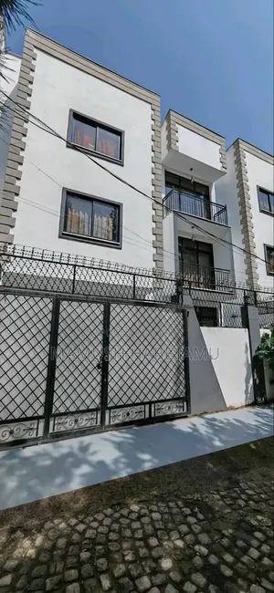 Furnished 6bdrm Townhouse/Terrace in ግል, Nifas Silk-Lafto for sale