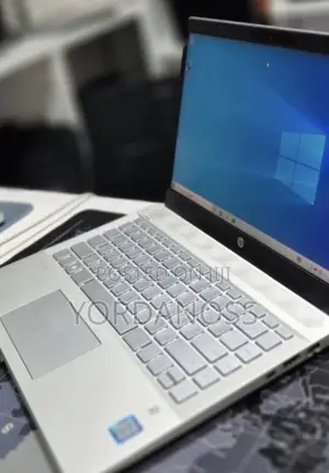 New Laptop HP Pavilion 15 8GB Intel Core i5 SSD 256GB