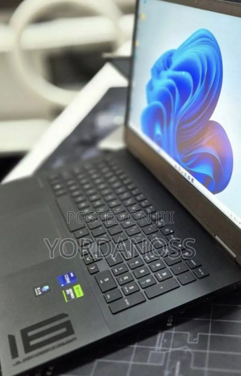 New Laptop HP Omen 16 16GB Intel Core i9 SSD 1T
