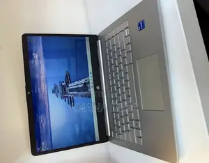 New Laptop HP EliteBook 840 G5 8GB Intel Core i5 SSD 512GB