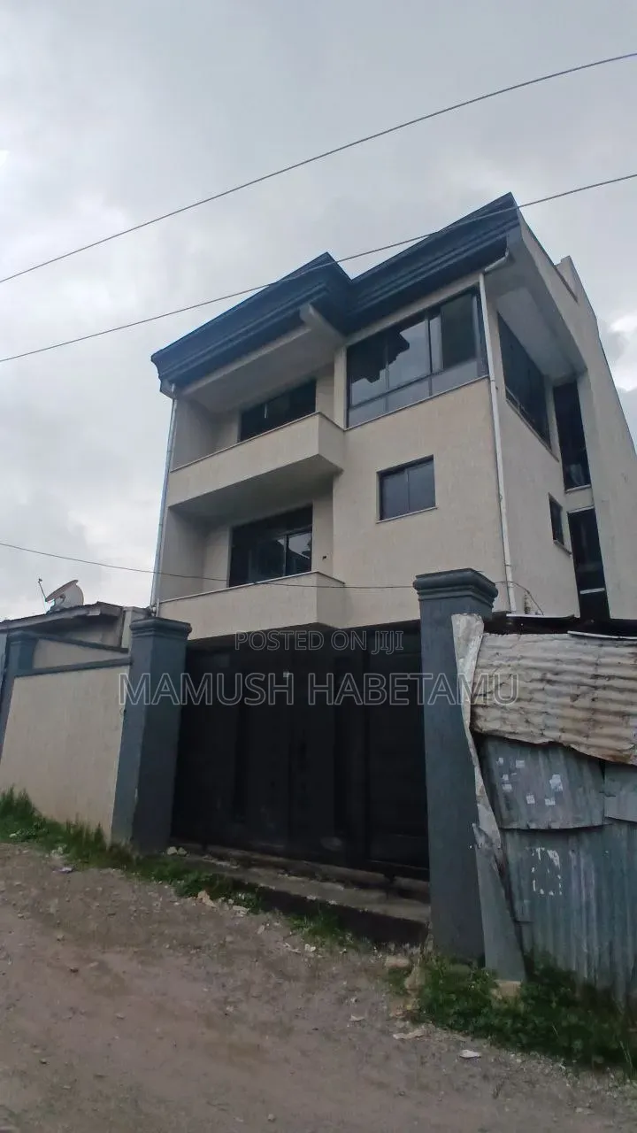 Furnished 6bdrm House in የግል, Nifas Silk-Lafto for sale