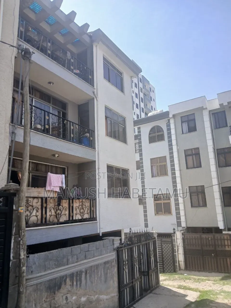 Furnished 6bdrm House in የግል, Nifas Silk-Lafto for sale